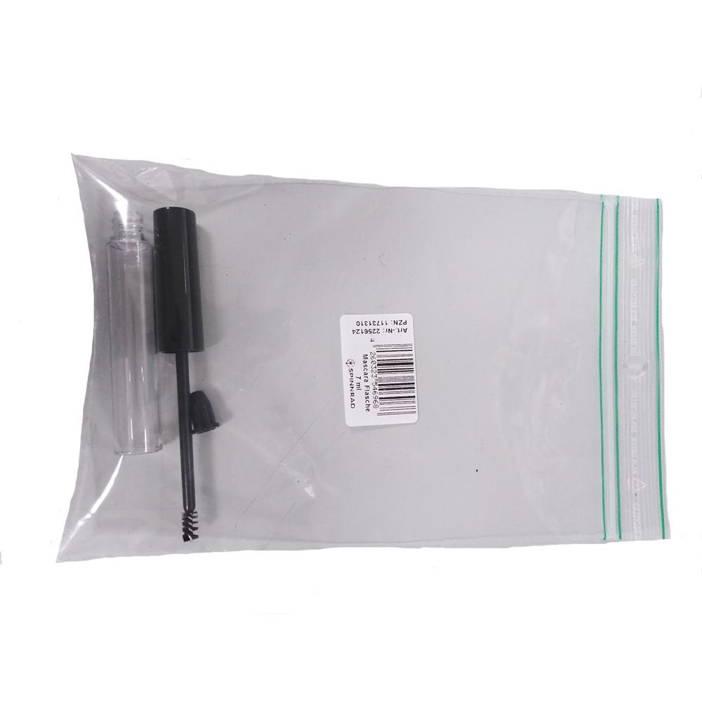 Mascara-Flasche und Applikator in transparenter Plastiktüte. Schwarzer Applikator mit Bürste. Etikett mit Barcode.