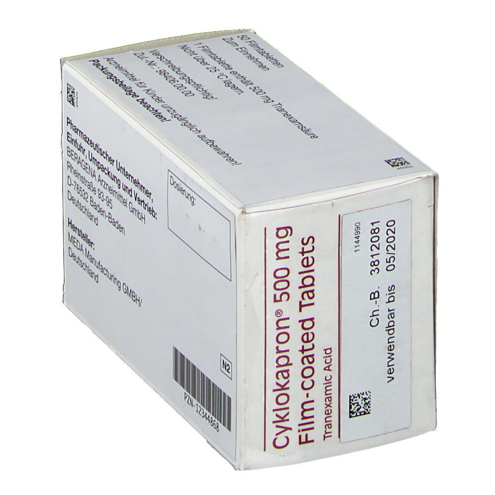 Schachtel mit Cyklokapron 500 mg Filmtabletten. Aufschrift: Tranexamsäure. Verfallsdatum: 05/2020. Chargennummer.