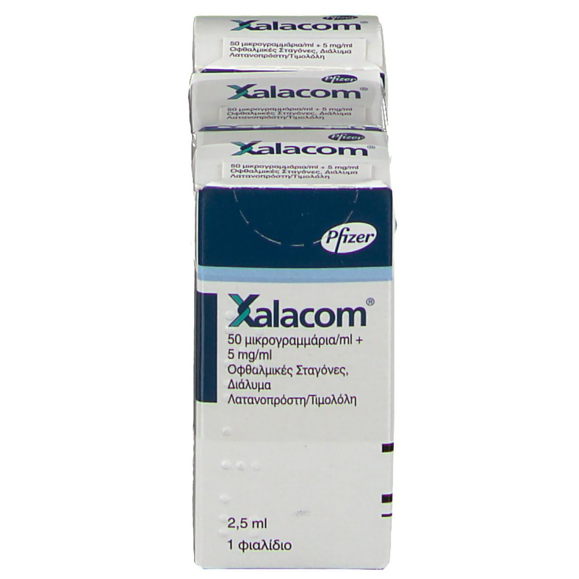 Eine Schachtel Xalacom Augentropfen. Weiße Verpackung mit blauer Schrift. Enthält 2,5 ml.