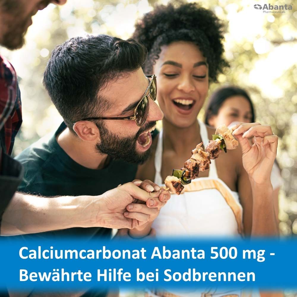 Menschen essen. Text: Calciumcarbonat Abanta 500 mg - Bewährte Hilfe bei Sodbrennen.