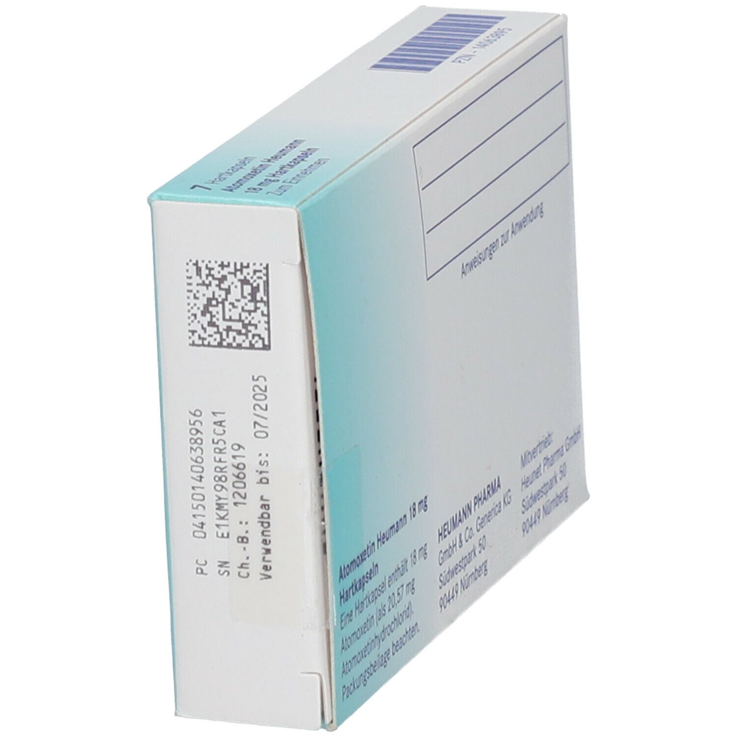 Schrägansicht der Rückseite der Atomoxetin Heumann 18 mg Packung. Angaben zur Anwendung. Heumann Pharma GmbH.