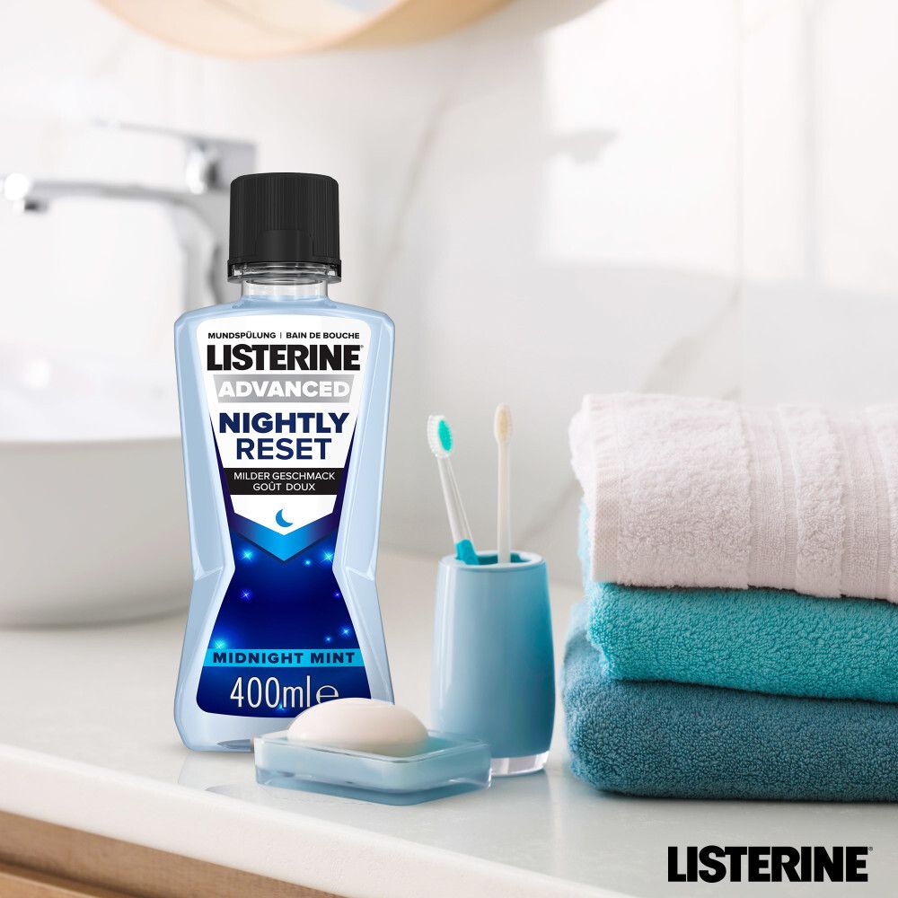 LISTERINE® Advanced Nightly Reset milder Geschmack