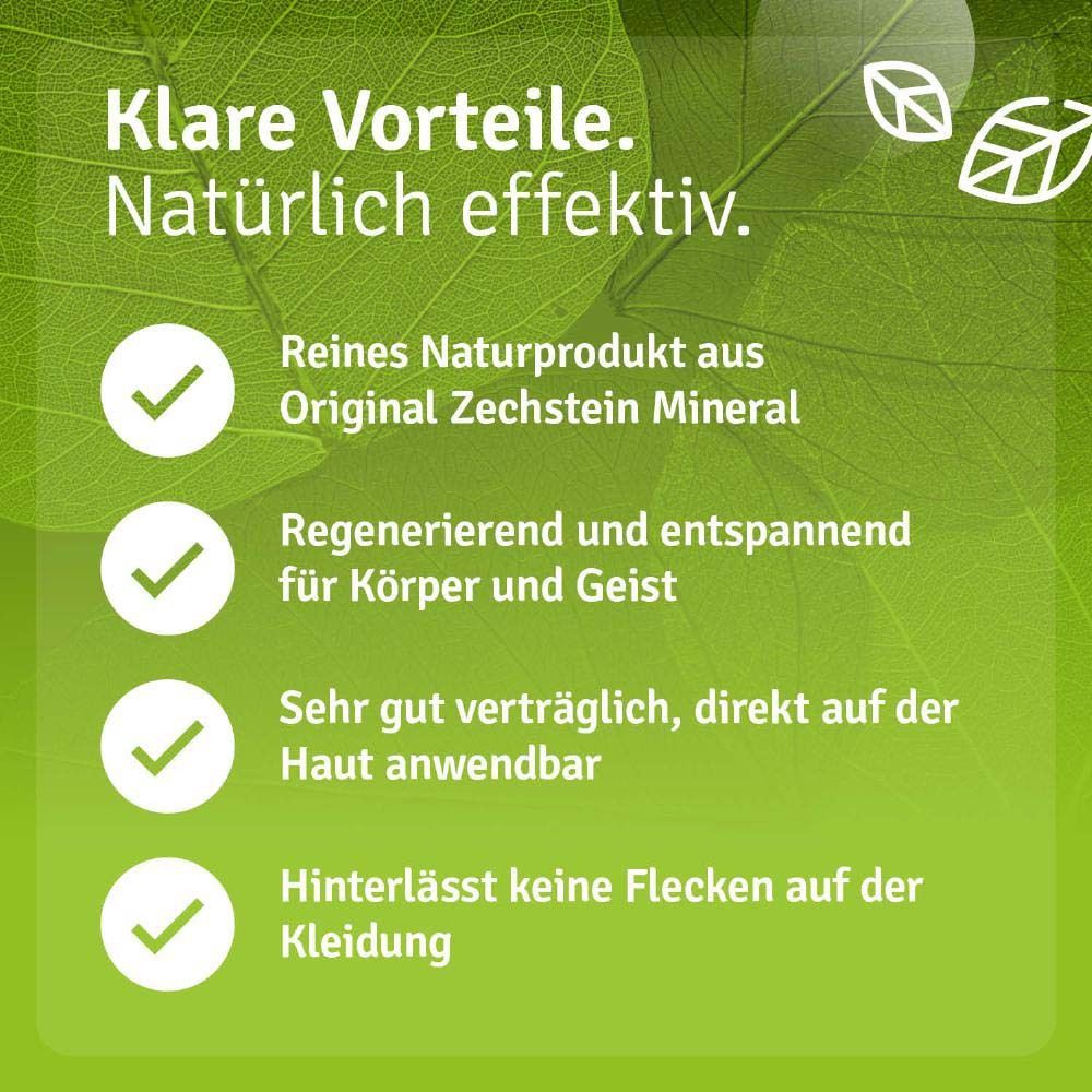 Grüner Hintergrund mit Text. Text: Klare Vorteile. Reines Naturprodukt, regenerierend, gut verträglich, keine Flecken.