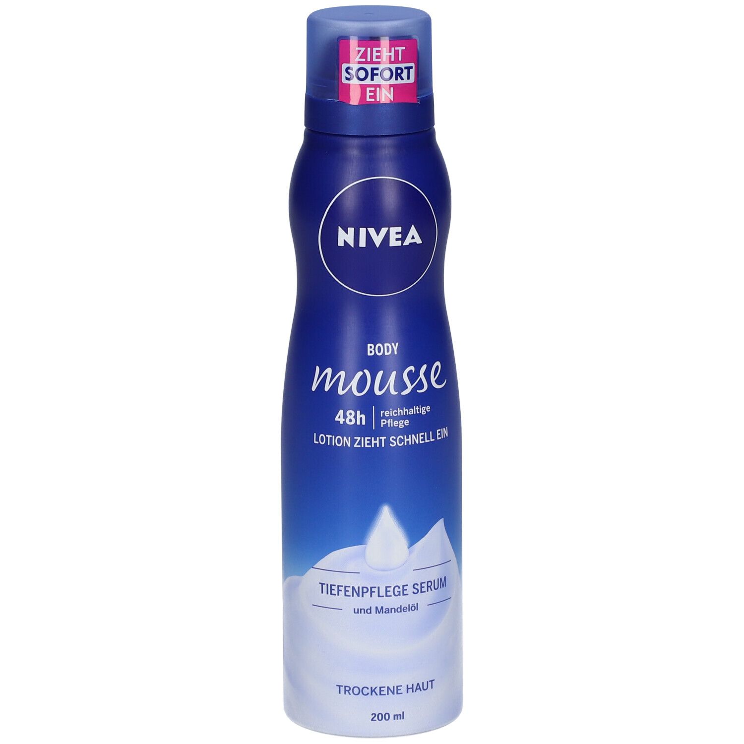 Blaue NIVEA Body Mousse Flasche. Aufschrift: Body Mousse, 48h reichhaltige Pflege, Lotion zieht schnell ein. Für trockene Haut.