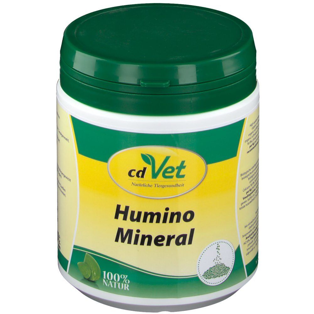 Weißes Behältnis mit grünem Deckel. Aufschrift: cd Vet Humino Mineral. Logo mit Blättern. 100% Natur.