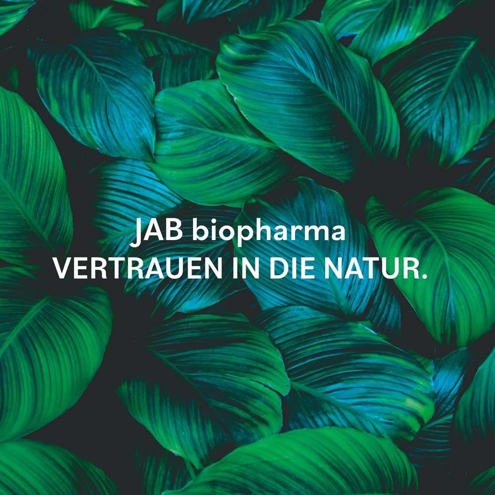 Grüne Blätter. Text: JAB biopharma. Vertrauen in die Natur.