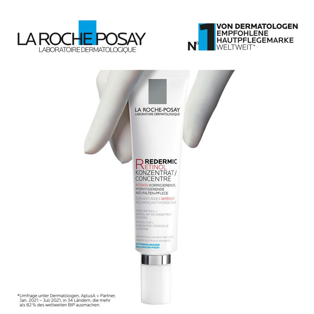 Tube de produit tenu par une main. Texte : La Roche-Posay. Marque de soins de la peau recommandée par les dermatologues dans le monde.