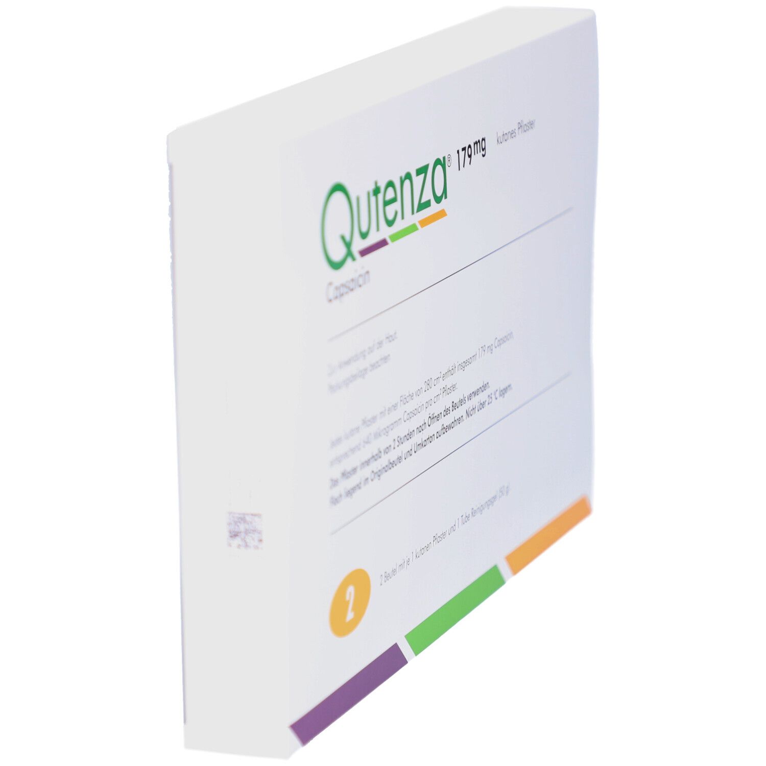 Schräg gestellte Verpackung von Qutenza 179 mg kutanes Pflaster. Aufdrucke in Grün und Orange. Sichtbar: Produktname, Dosierung, und Text.