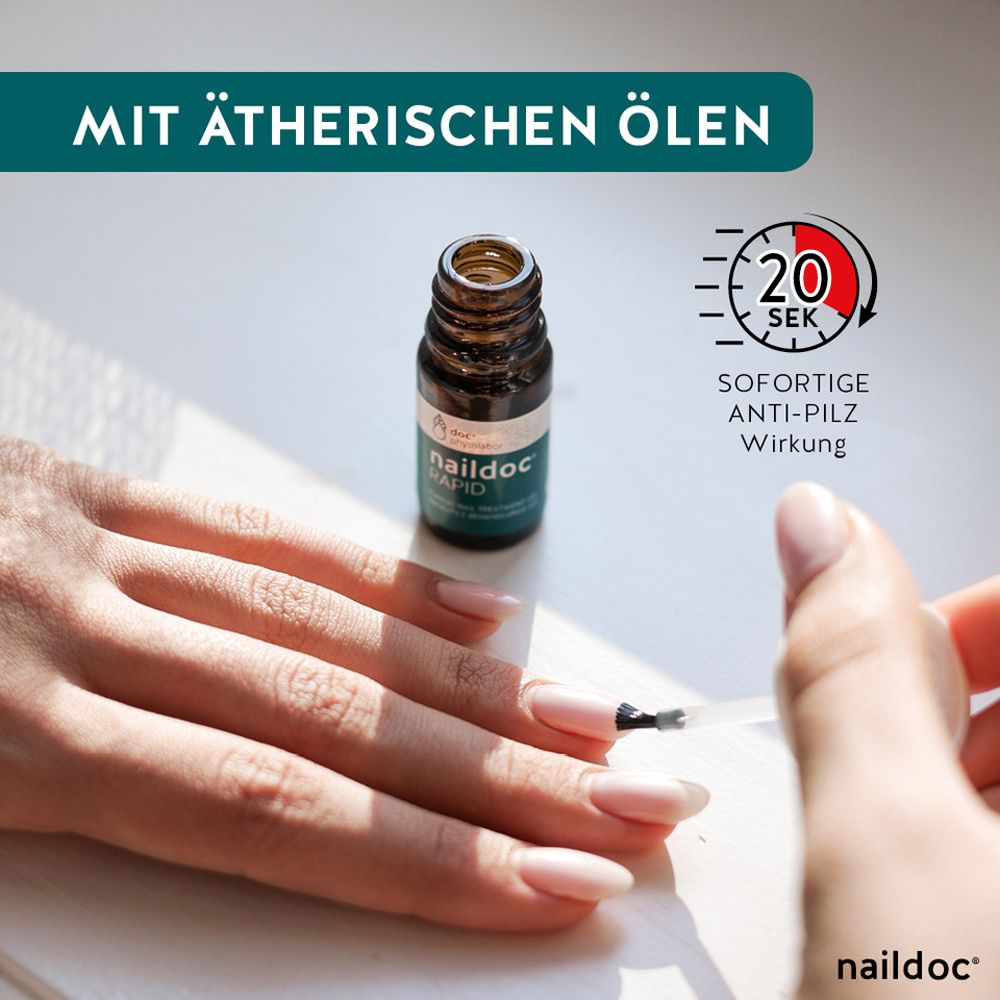 Frau trägt naildoc RAPID Nagelpilz-Gel auf den Nagel auf. Enthält ätherische Öle. Sofortige Anti-Pilz-Wirkung.