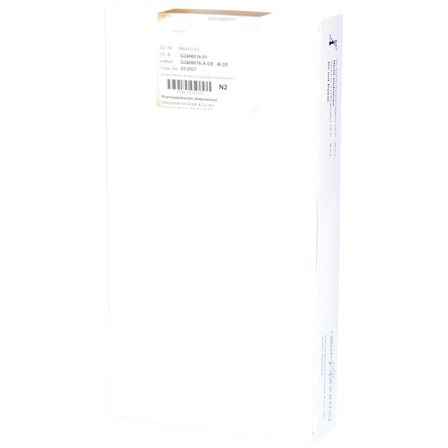 Weiße Produktverpackung, Seitenansicht. Text und Logos. Fenster zeigt Produktinformationen.