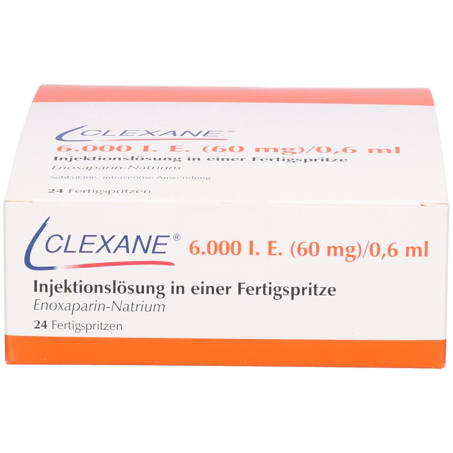 Clexane-Verpackung. Weißer Karton mit orangefarbenen Akzenten. Produktname und Dosierung sind deutlich sichtbar.
