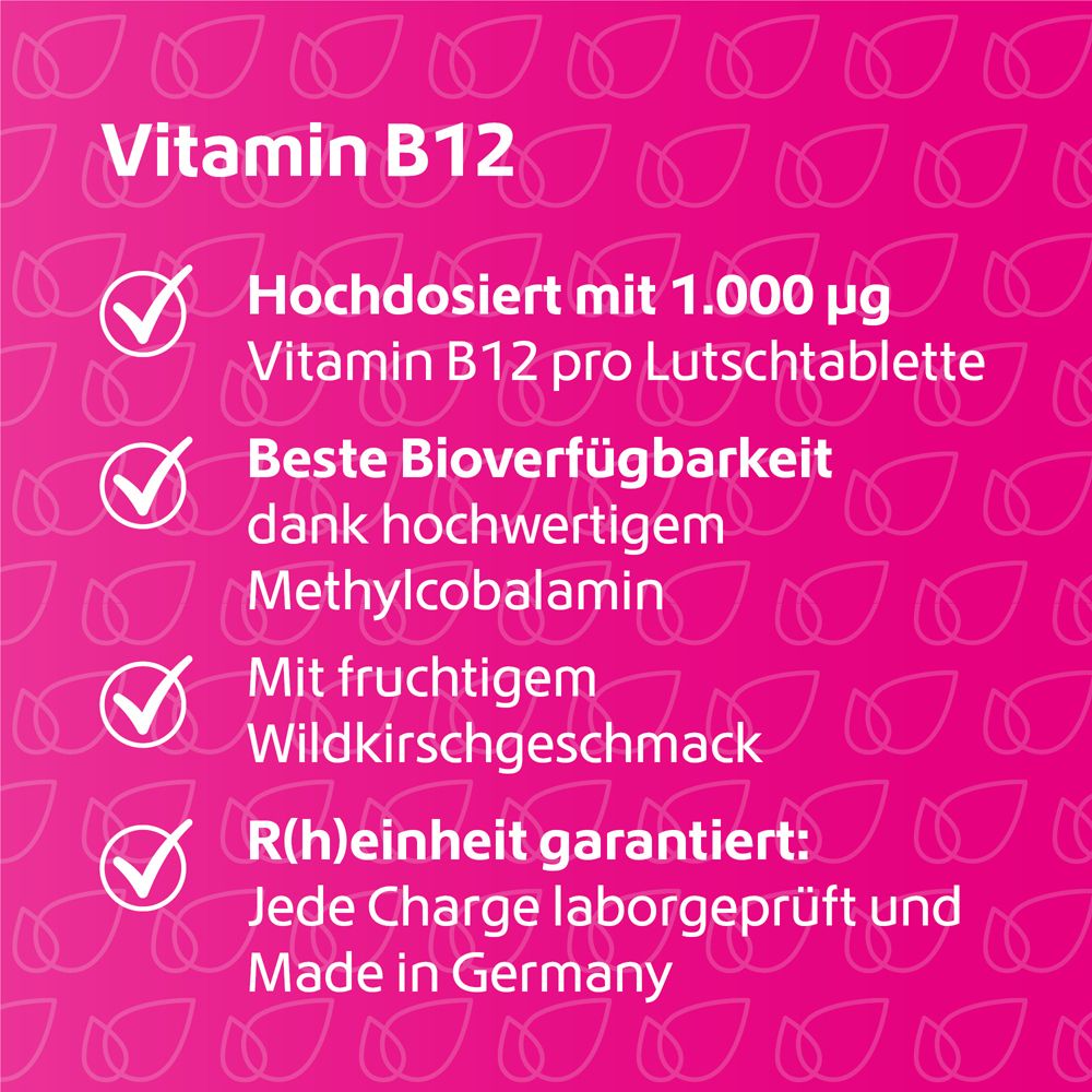 Text auf pinkem Hintergrund. Vitamin B12. Hochdosiert mit 1.000 µg. Beste Bioverfügbarkeit. Mit fruchtigem Wildkirschgeschmack. R(h)einheit garantiert.