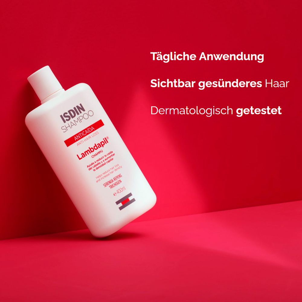 Weißes Shampoo-Flakon auf rotem Hintergrund. ISDIN Shampoo, Lambdapil. 400ml.