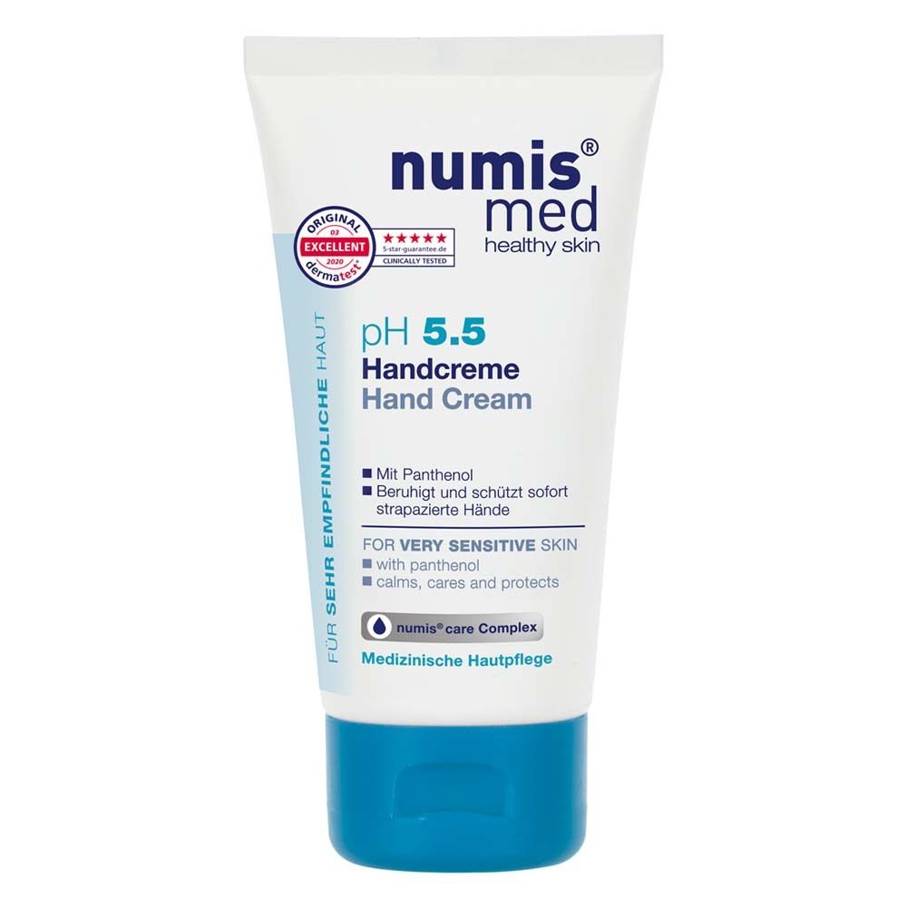 Handcreme-Tube. Weiß, blau. Aufschrift: numis med, pH 5.5 Handcreme. Mit Panthenol. Für sehr empfindliche Haut. Dermatologisch getestet.