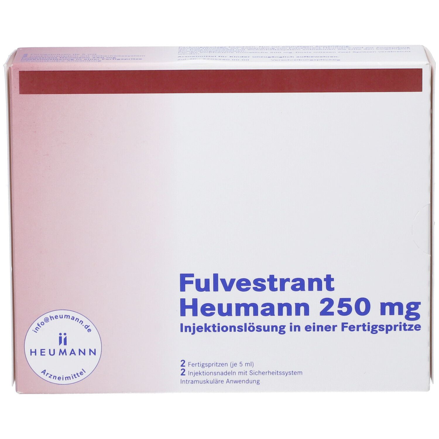 Weiße Faltschachtel mit rotem Streifen. Aufschrift: Fulvestrant Heumann 250 mg. 2 Fertigspritzen. Heumann Logo.