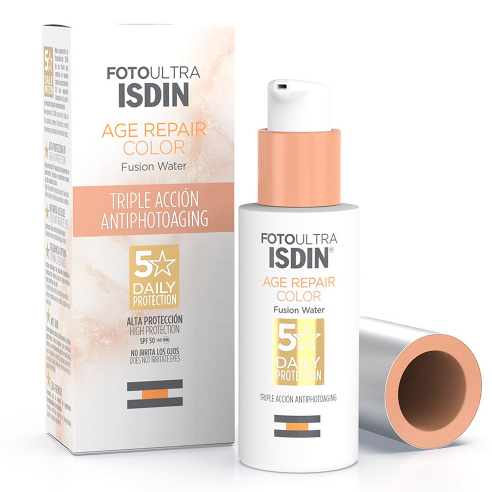 Sonnencreme und Verpackung. Aufschrift: ISDIN, Age Repair Color, Fusion Water, LSF 50. Mit 5 Daily Protection.
