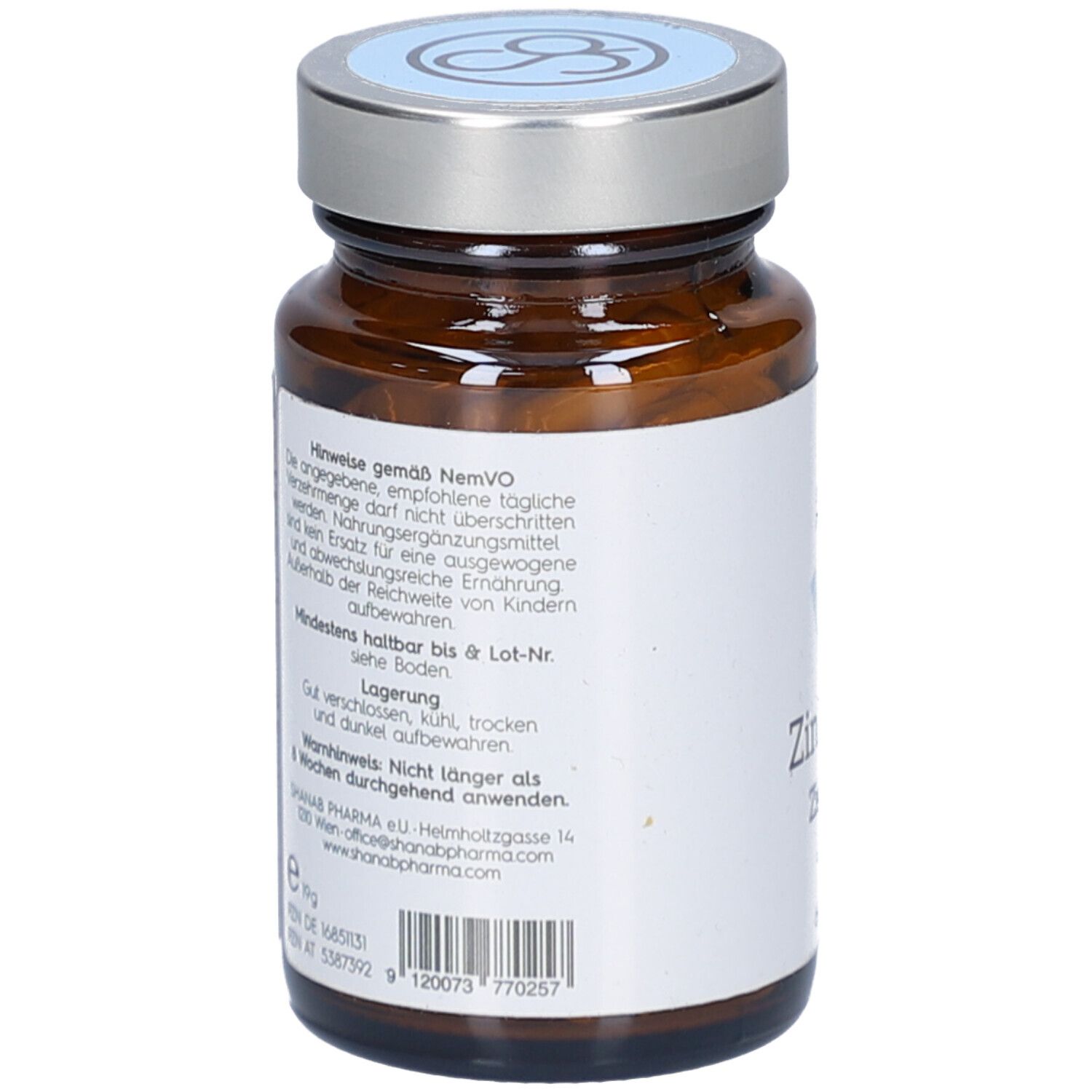 Rückseite einer braunen Glasflasche. Aufkleber mit Produktinformationen und Inhaltsstoffen. Marke SHANAB PHARMA. Chargennummer und Mindesthaltbarkeitsdatum.