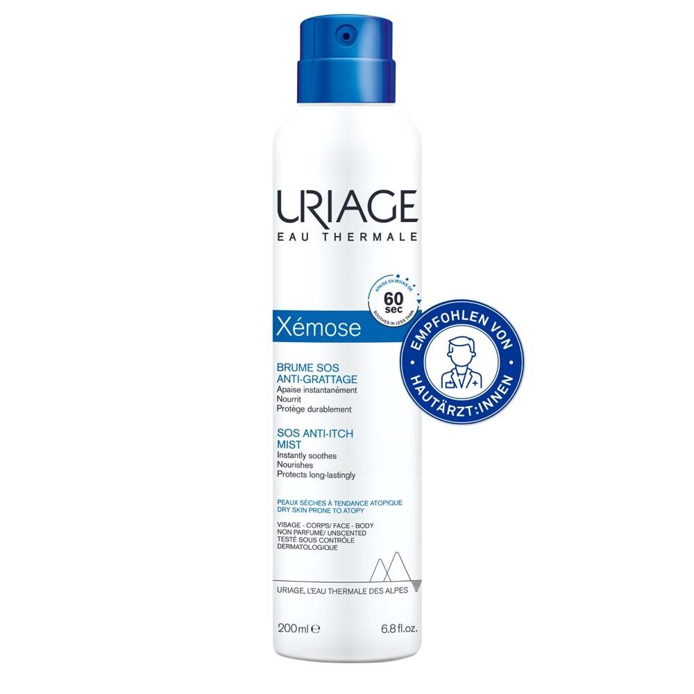Weißes Spray mit blauem Sprühkopf. Aufschrift: URIAGE, Xémose, SOS Anti-Juckreizspray. Siegel: Empfohlen von Hautärzten.