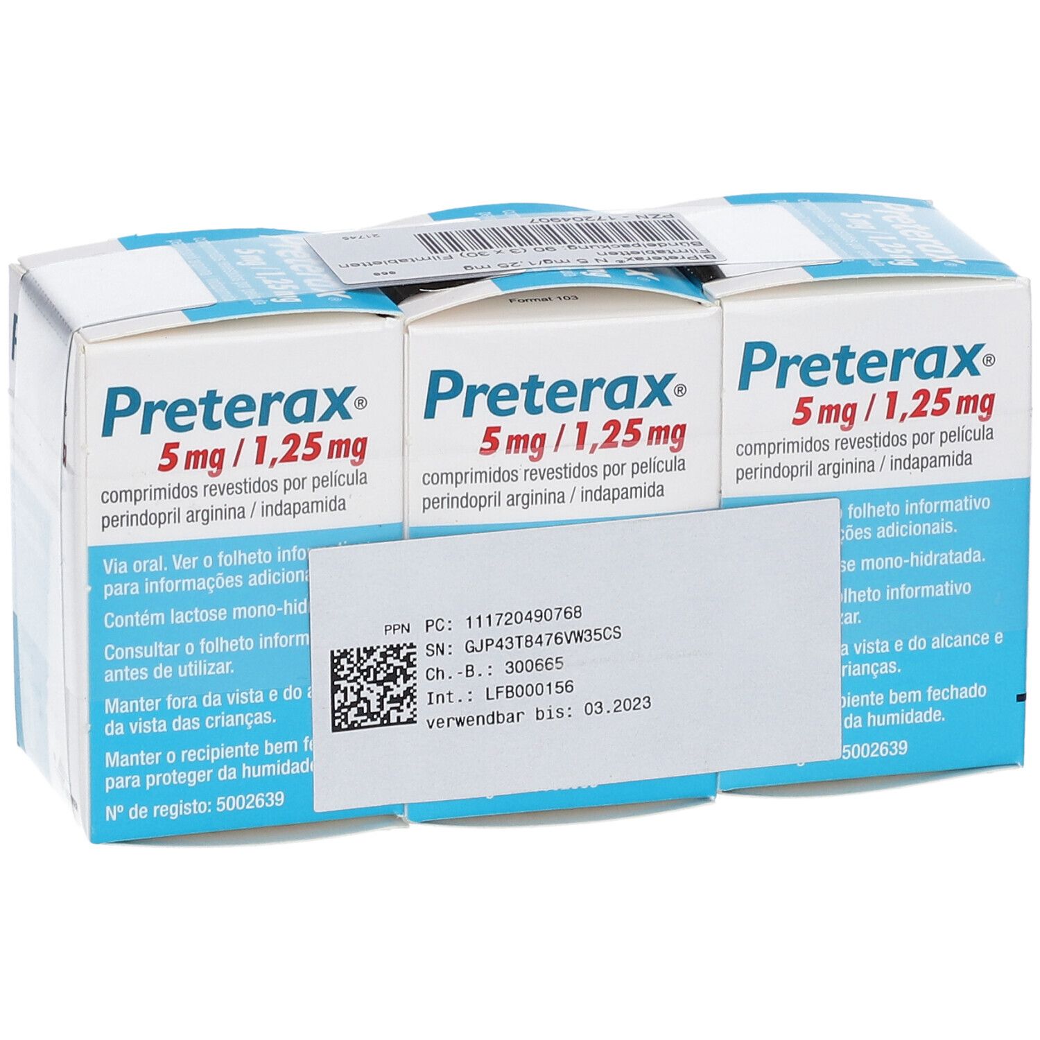 Drei Schachteln BiPreterax 5 mg/1,25 mg. Blaue und weiße Verpackung. Text: Preterax 5 mg/1,25 mg. QR-Code und Chargennummer.