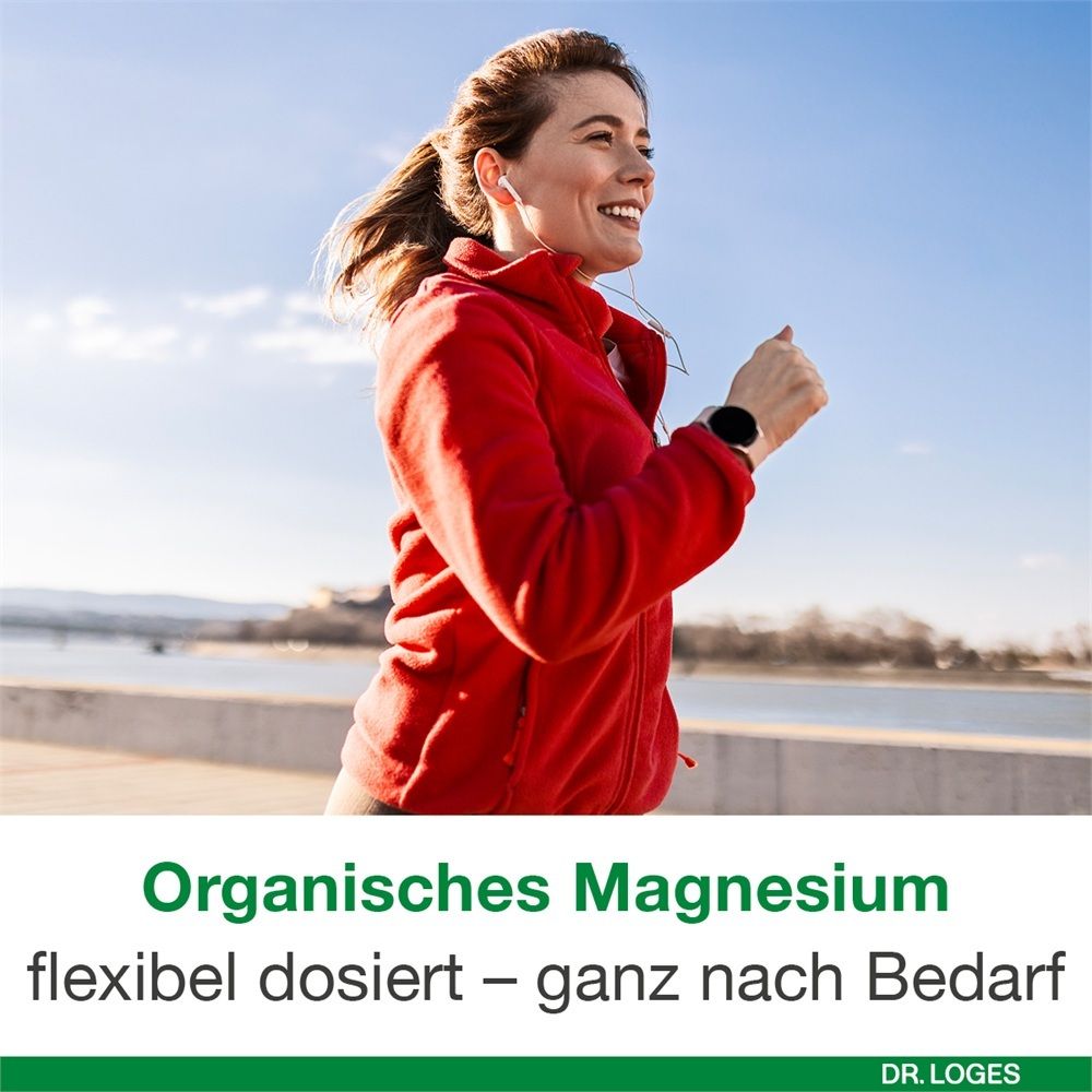 Eine Läuferin genießt die Bewegung im Freien, die Flexibilität der Magnesiumdosierung.