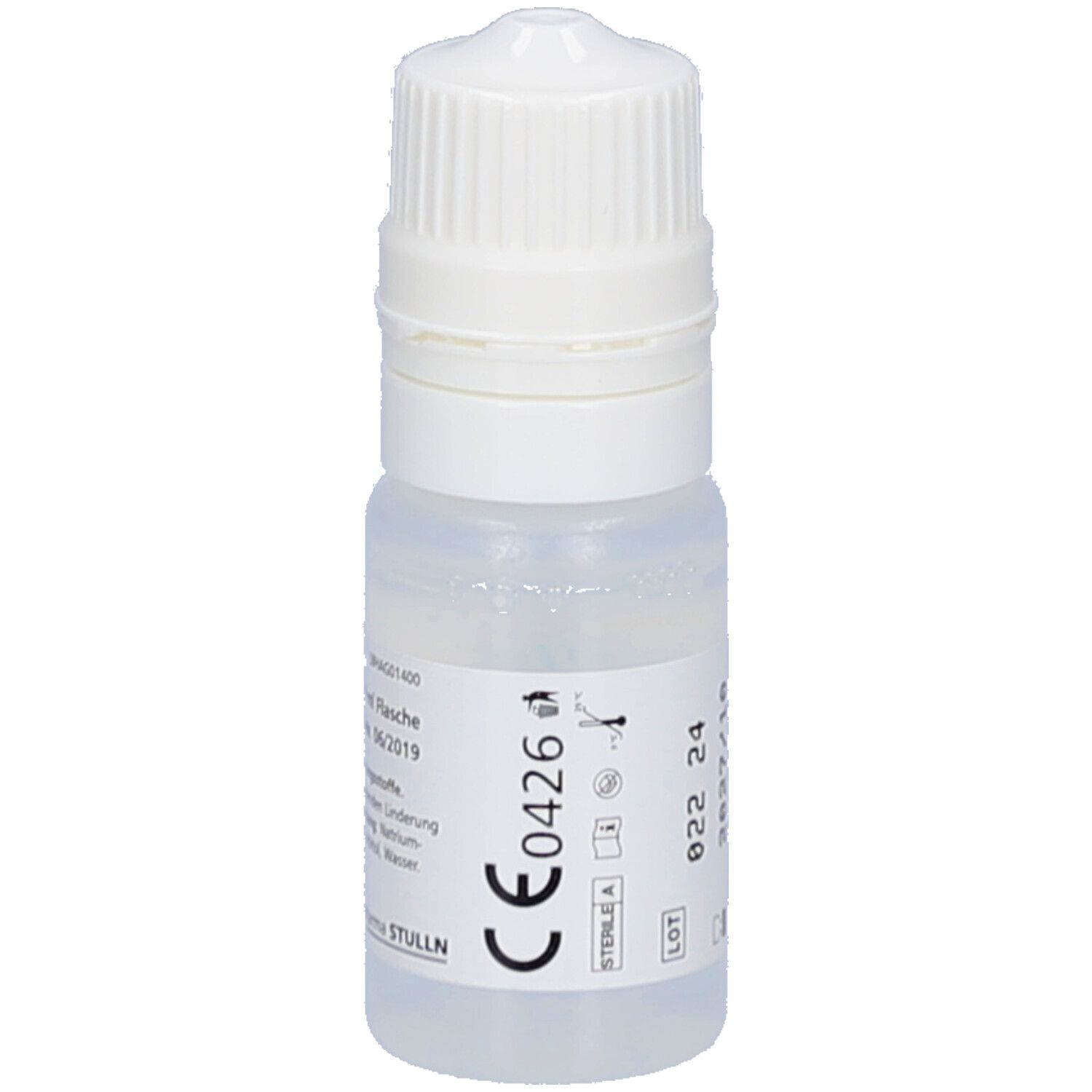 Transparente Augentropfen-Flasche mit weißem Verschluss. CE-Kennzeichnung und Chargennummer.