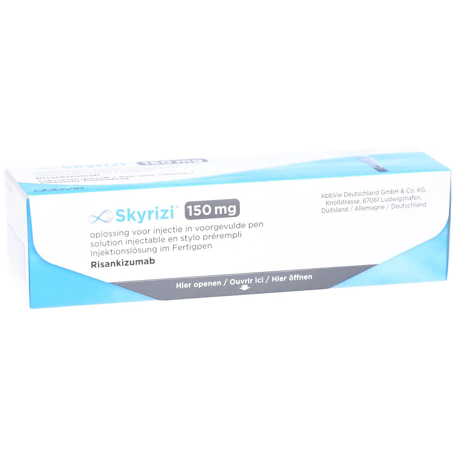 Schachtel SKYRIZI 150 mg. Blaue und weiße Verpackung. Produktname und Dosierung deutlich sichtbar. Vorderansicht.