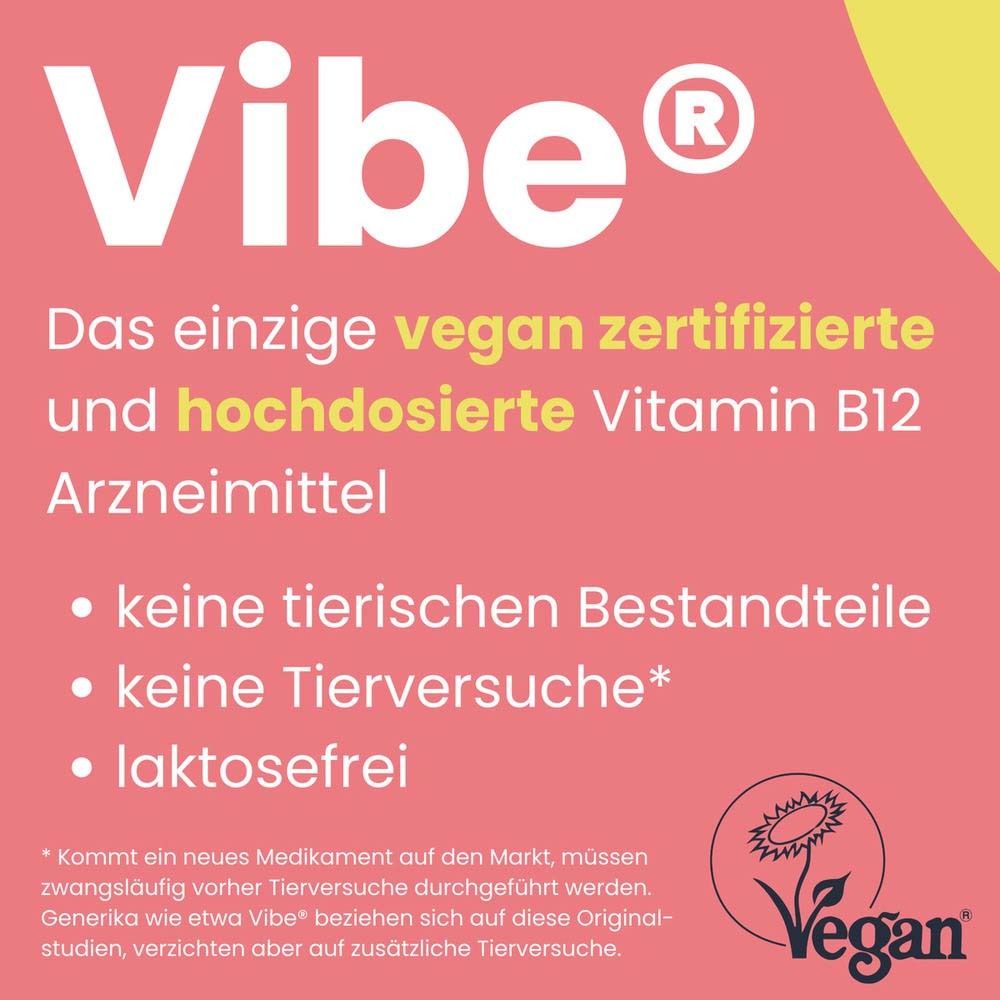Text auf rosa Hintergrund: vegan zertifiziertes Vitamin B12 Arzneimittel. Keine tierischen Bestandteile, keine Tierversuche, laktosefrei.