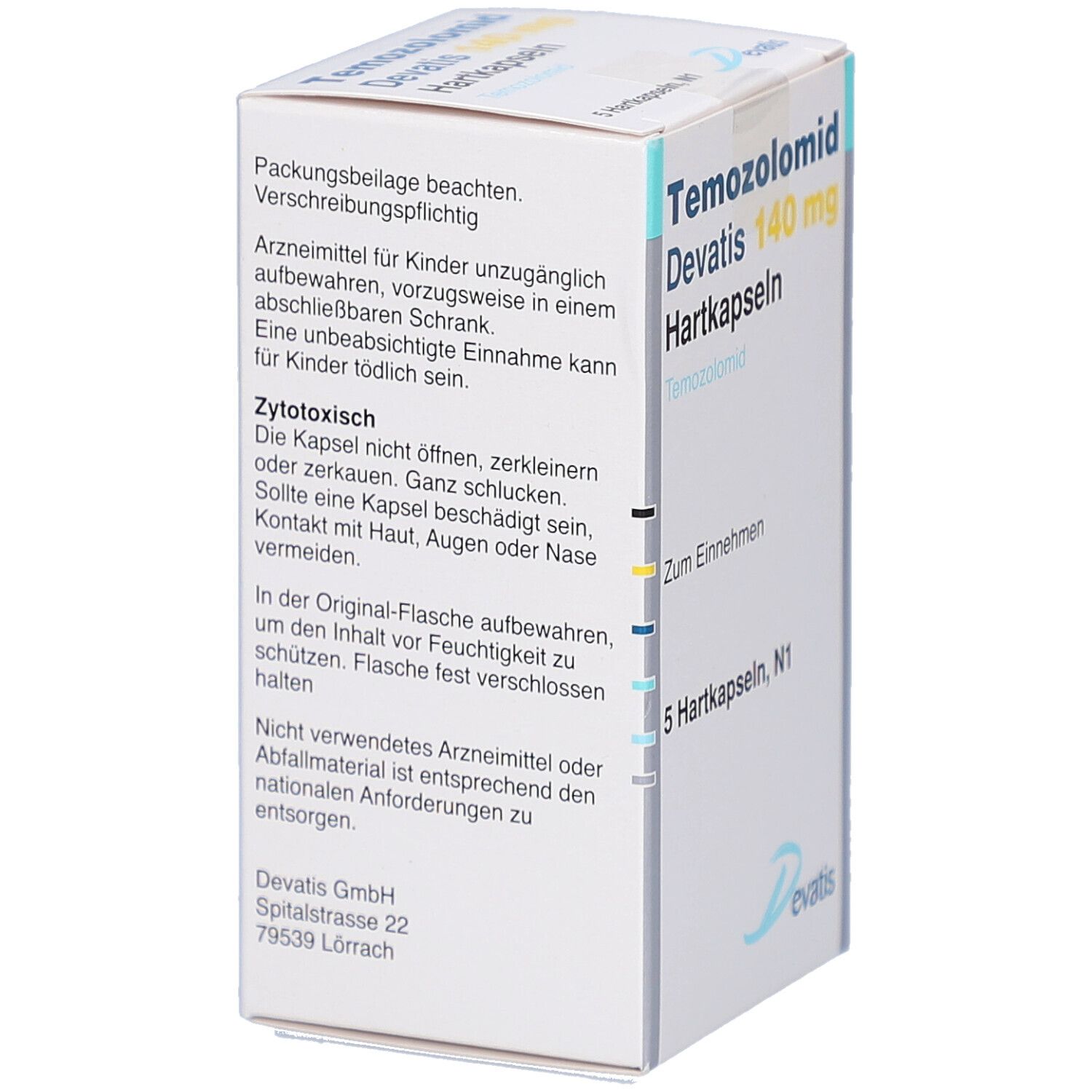 Schachtel mit Temozolomid Devatis 140 mg Hartkapseln. Text auf der Seite. Logo von Devatis. Weiße und blaue Verpackung.