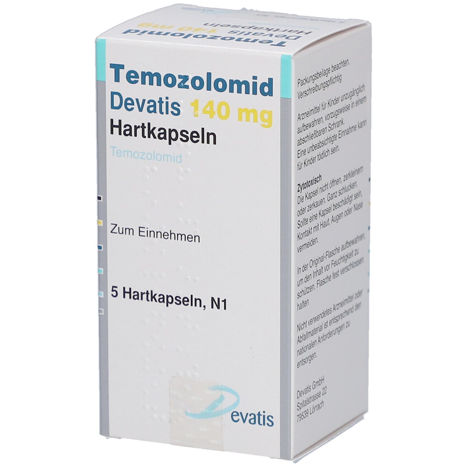 Schachtel mit Temozolomid Devatis 140 mg Hartkapseln. Text auf der Seite. Logo von Devatis. Weiße und blaue Verpackung.