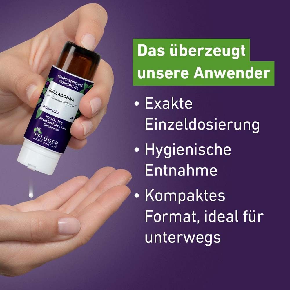 Hände halten Fläschchen mit Belladonna D12 Globuli Pflüger®. Text: Exakte Einzeldosierung, hygienische Entnahme.