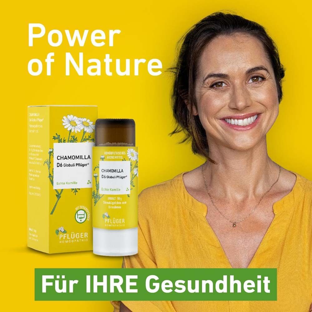 Frau mit Chamomilla D6 Globuli Pflüger® und gelbem Hintergrund. Text: Power of Nature, Für IHRE Gesundheit.
