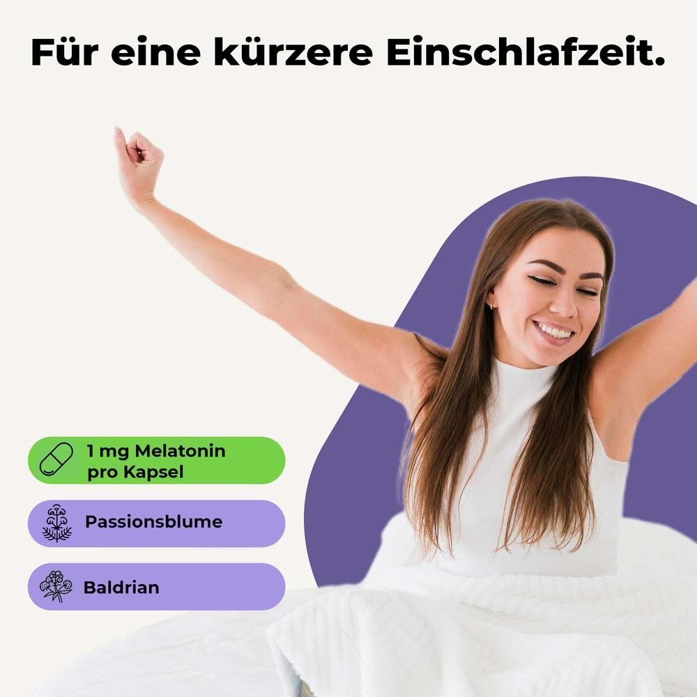 Frau im Bett, Arme hoch. Text: "Für eine kürzere Einschlafzeit". Grafiken: 1 mg Melatonin, Passionsblume, Baldrian.