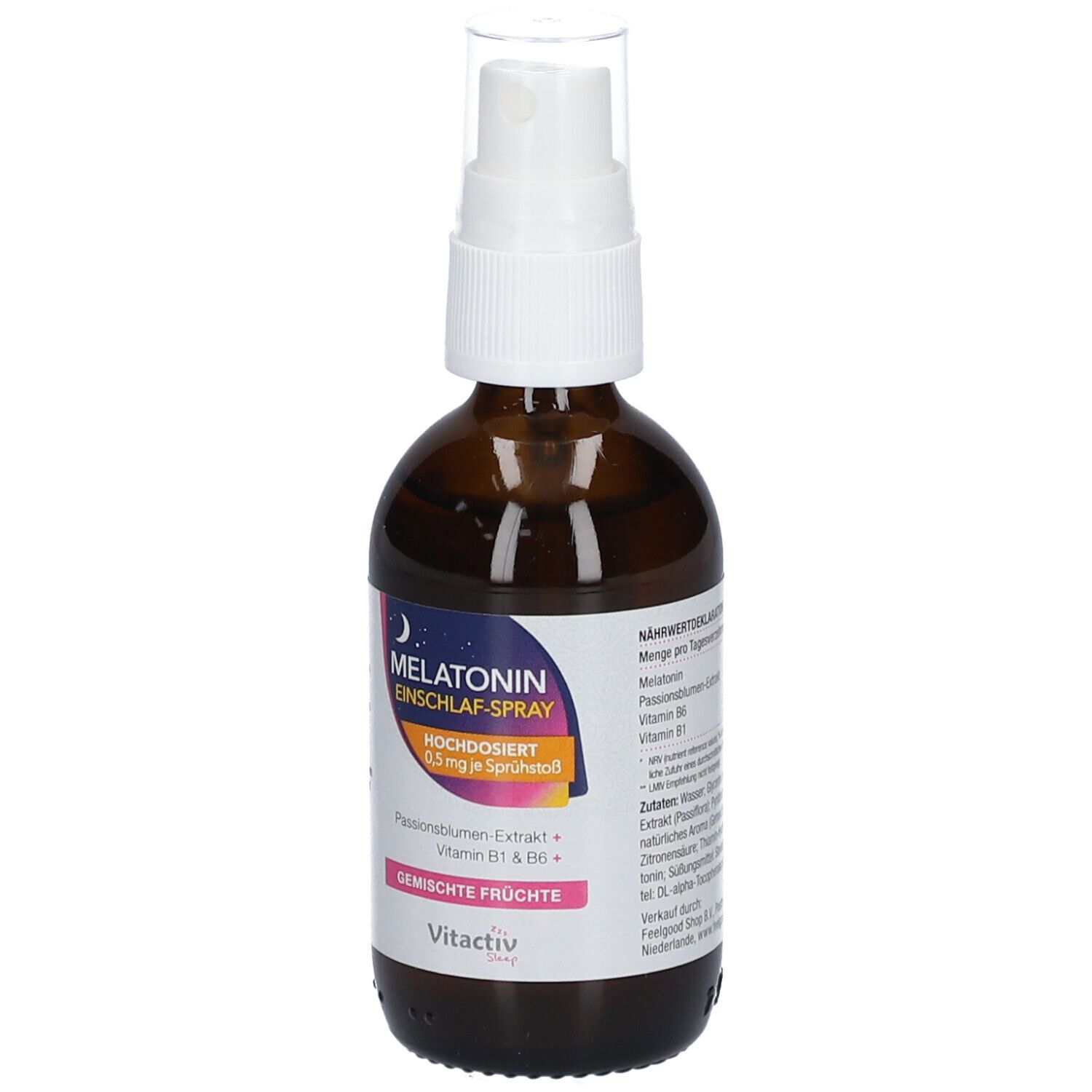 Braune Flasche mit Sprühkopf. Aufschrift: Melatonin Einschlaf-Spray, Gemischte Früchte. Rückseite mit Text.