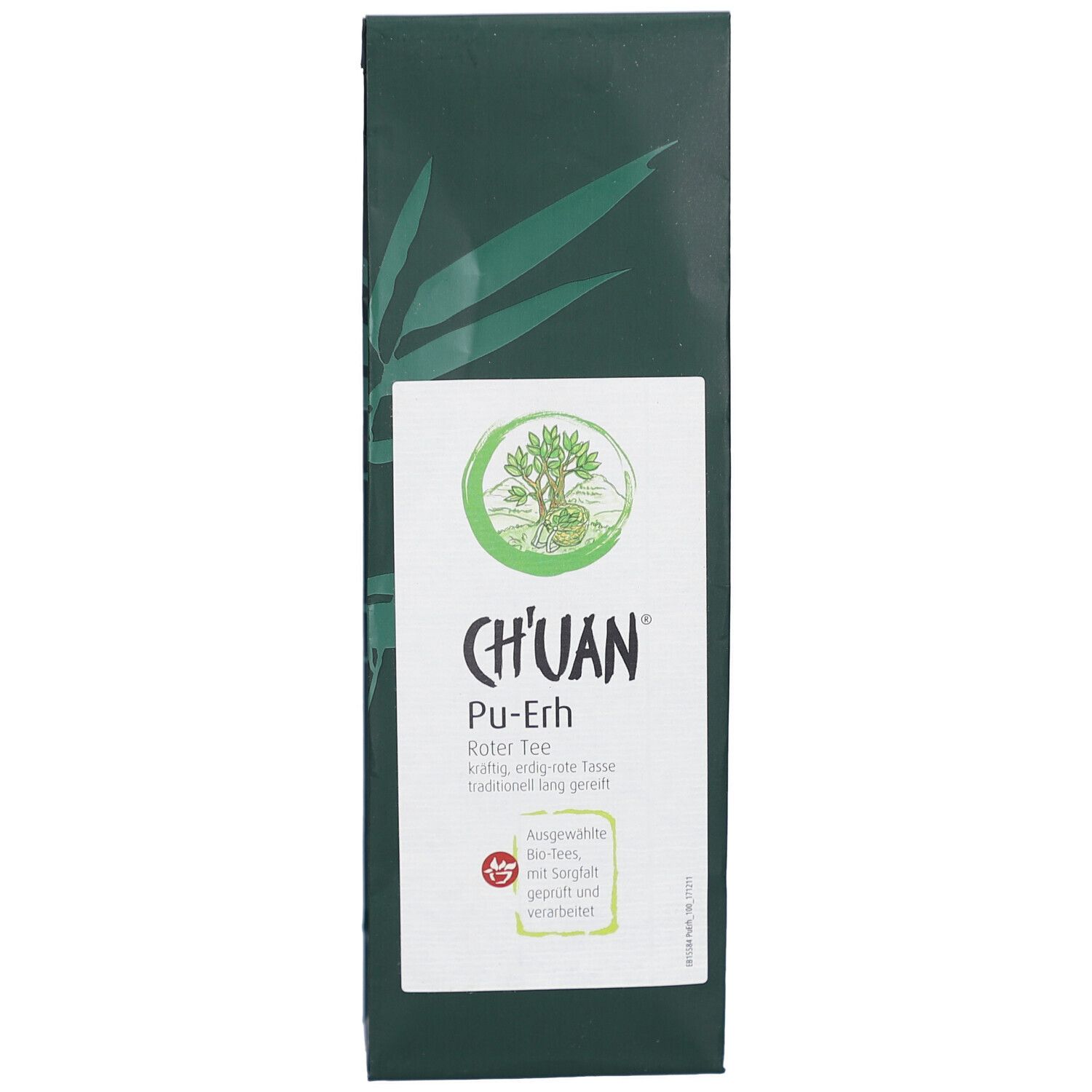 Dunkelgrüne Verpackung mit weißem Etikett. Aufschrift: CH'UAN Pu-Erh-Tee. Bio-Siegel. Bambus-Dekor.