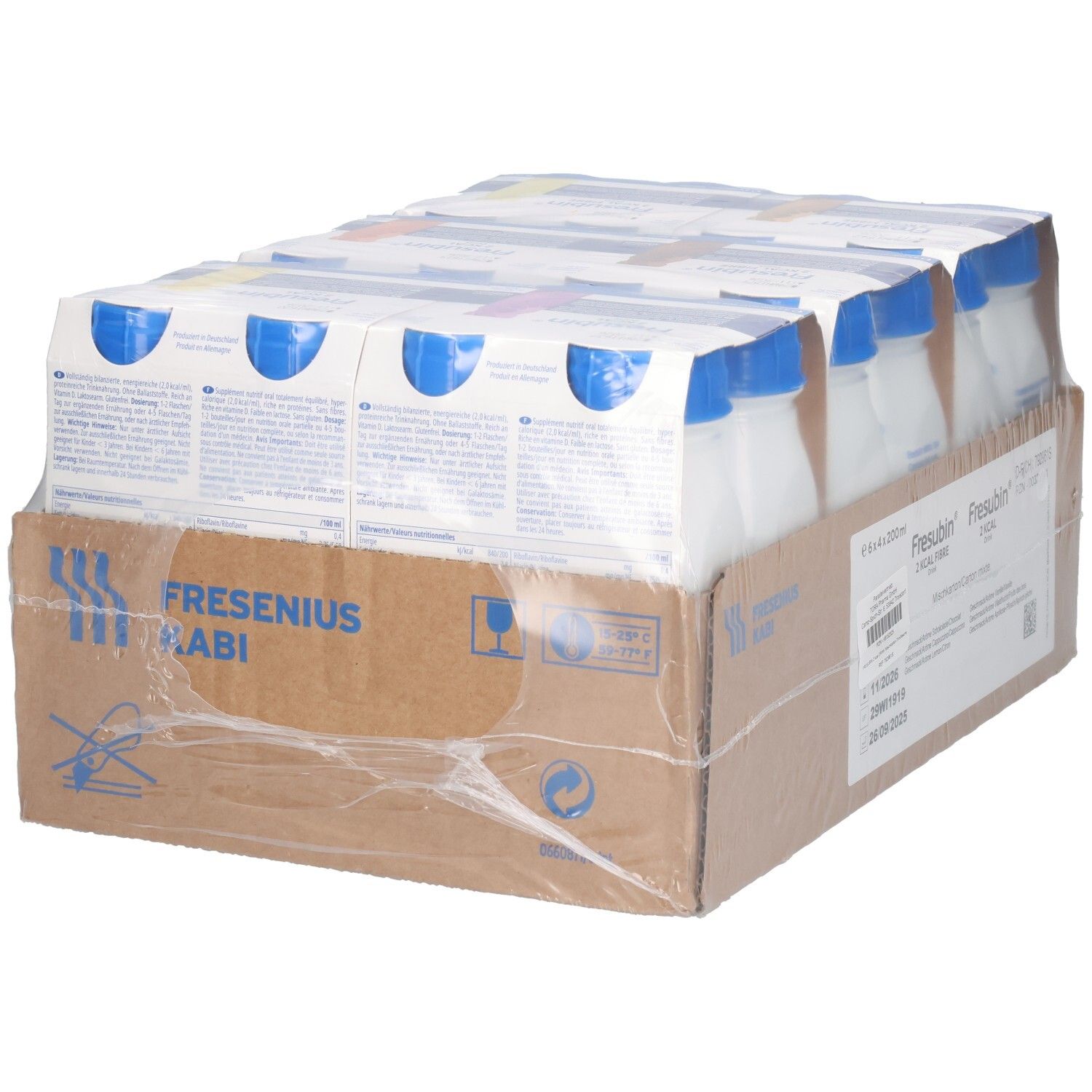 Karton mit 24 Trinkflaschen. Aufdruck: Fresubin. Blaue Deckel, weiße Flaschen. Verpackung mit Folie.