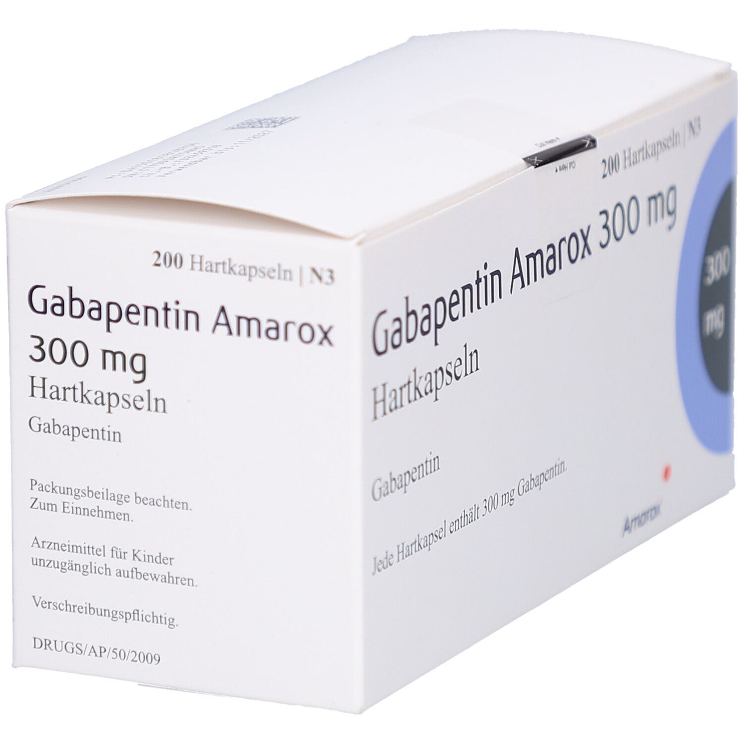 Arzneimittelverpackung, weiß, mit 'Gabapentin Amarox 300 mg Hartkapseln'. Blaue Kreisscheibe mit '300 mg'. Winkelansicht.