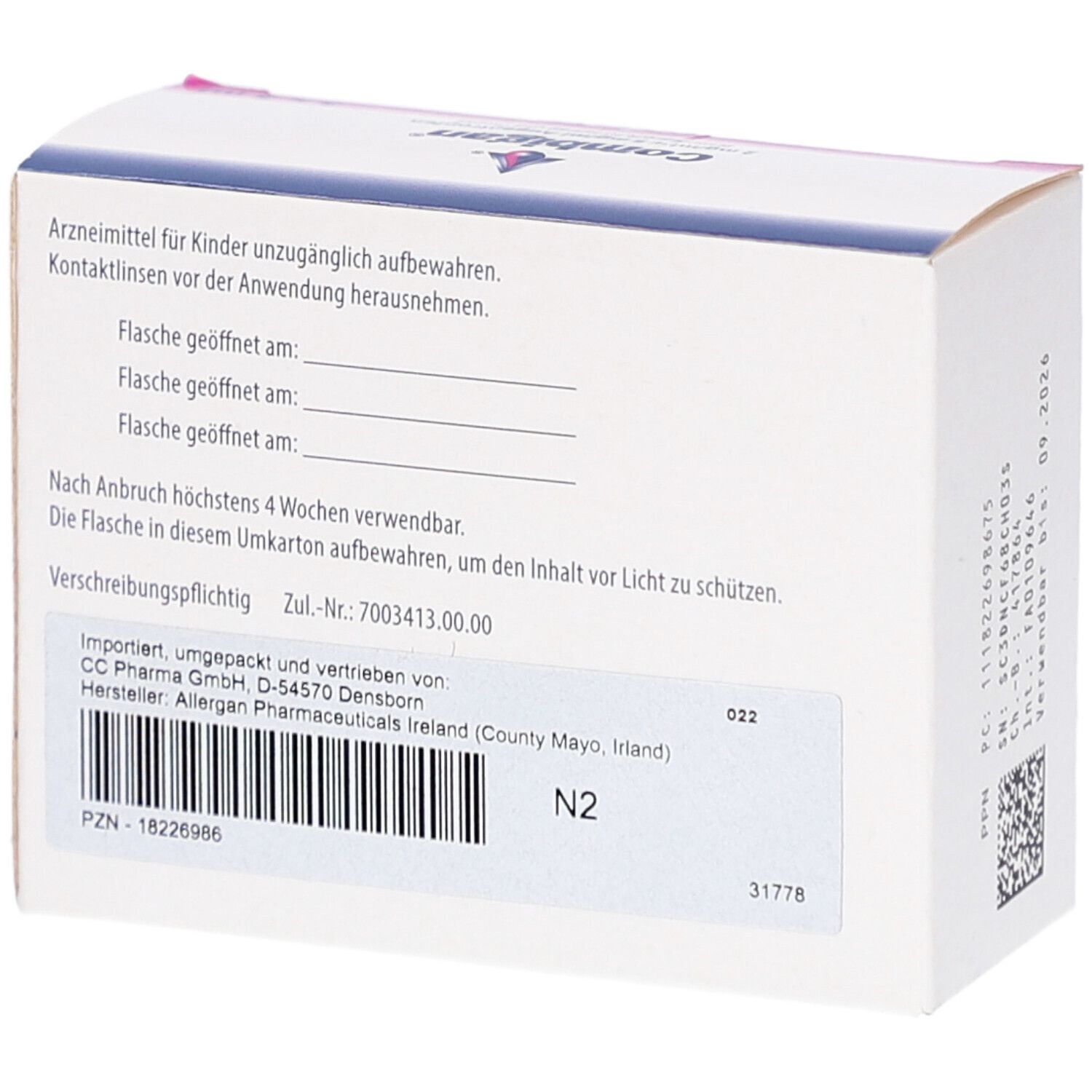 Rückseite des Kartons mit COMBIGAN Augentropfen. Text in deutscher Sprache. Herstelleradresse und PZN-Nummer.