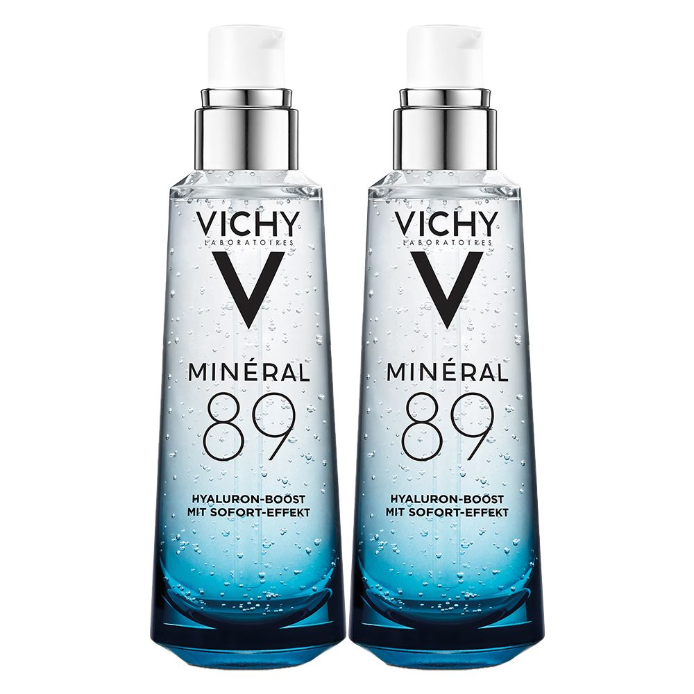 Zwei Flaschen Vichy Minéral 89 Hyaluron-Boost. Blaue Flüssigkeit in transparenten Flaschen mit silbernen Pumpköpfen.