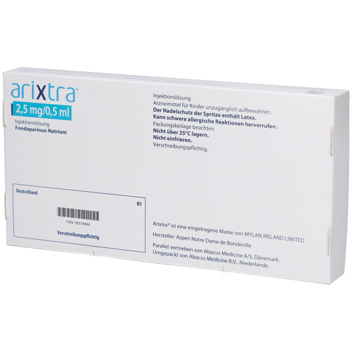 Rückseite der weißen Kartonverpackung. Textinformationen. Barcode. Herstellerinformationen. Mylan Logo.