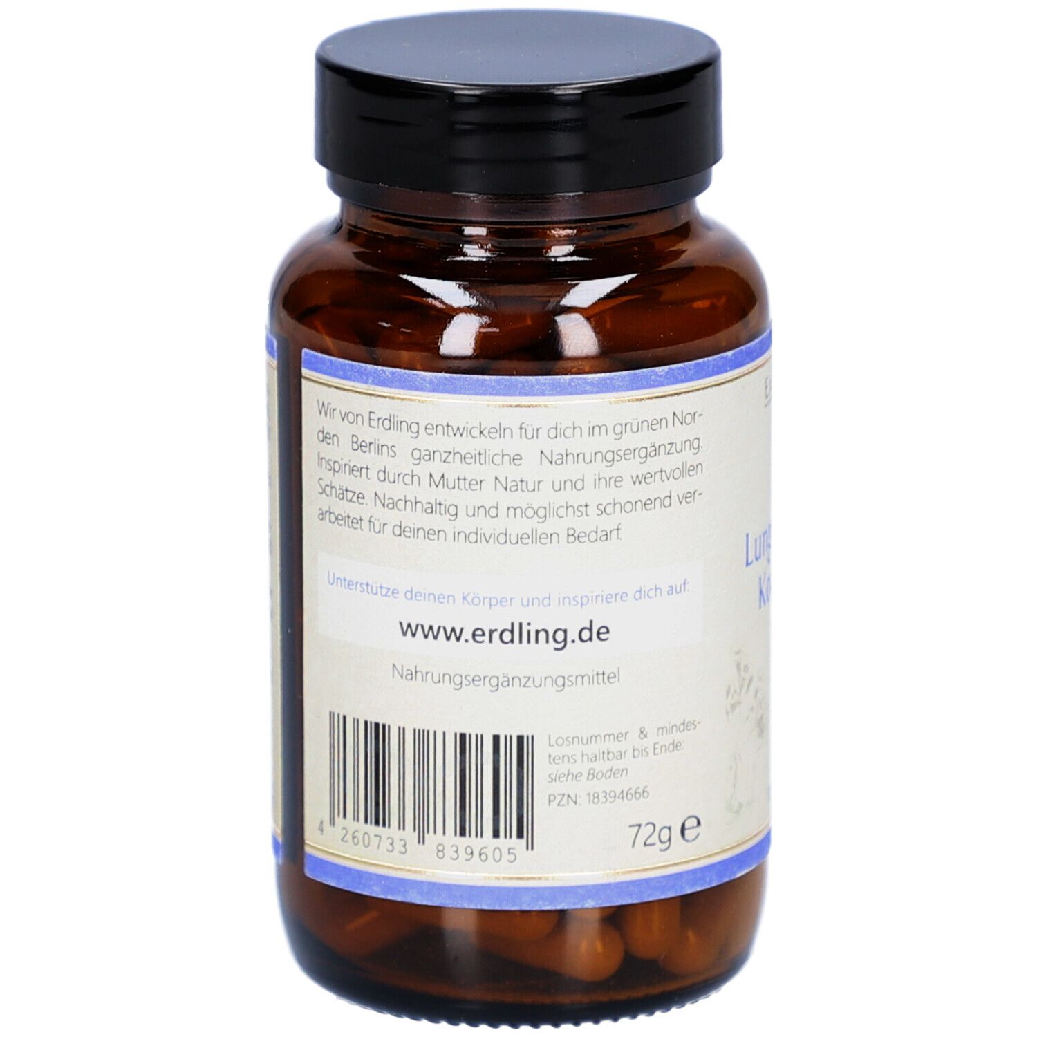 Braune Glasflasche mit schwarzem Deckel. Etikett mit Text und Barcode. 72g Gewicht.