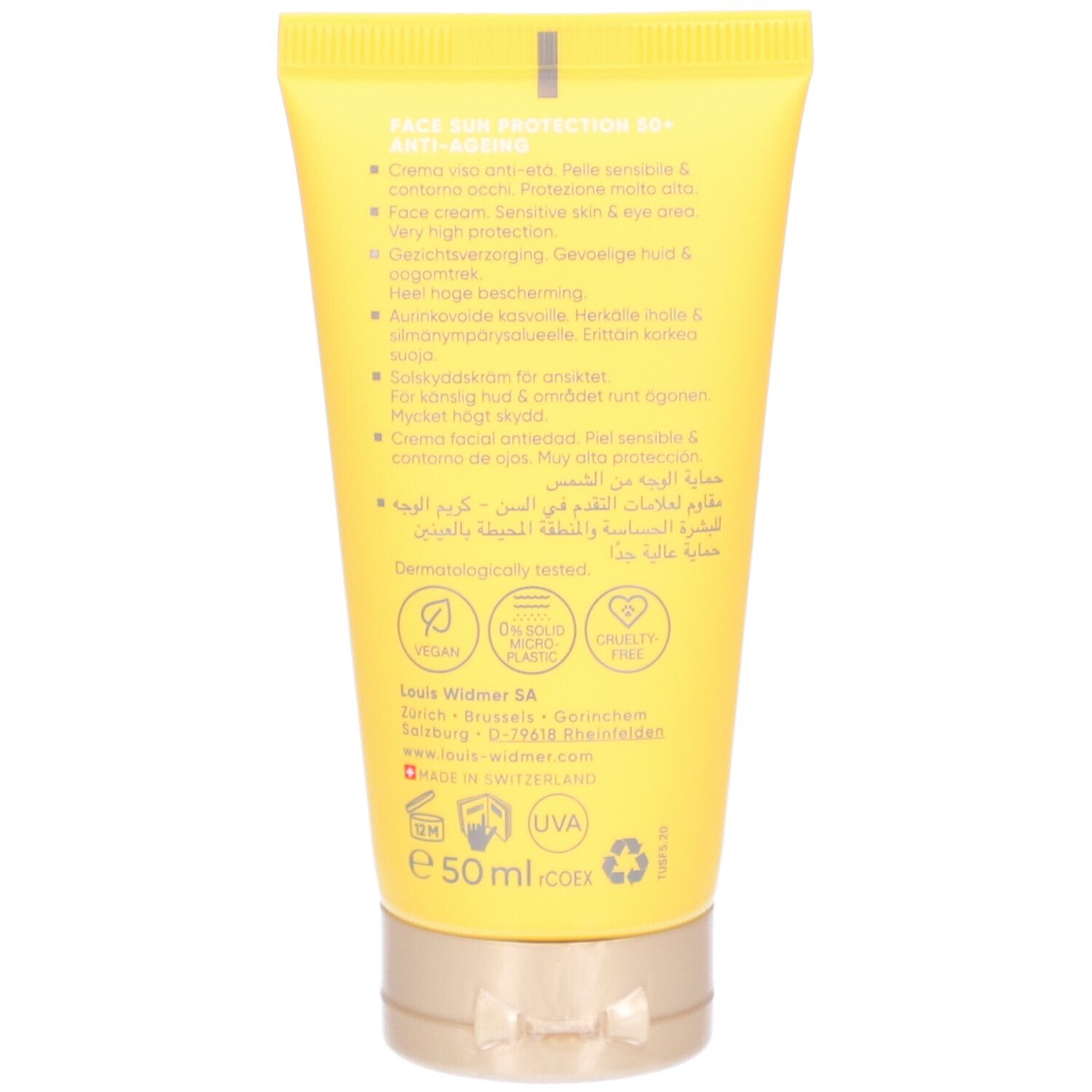 Rückseite einer gelben Sonnencreme-Tube. Text in mehreren Sprachen. Enthält Informationen zu Inhaltsstoffen und Zertifizierungen.