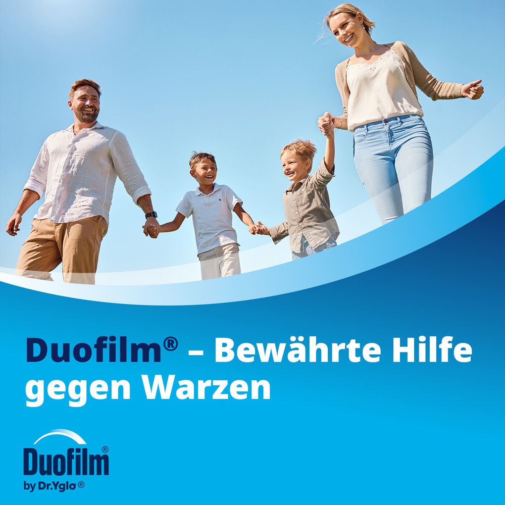 Familie hält Hände. Text: Duofilm® - Bewährte Hilfe gegen Warzen. Logo Duofilm® by Dr. Yglo.