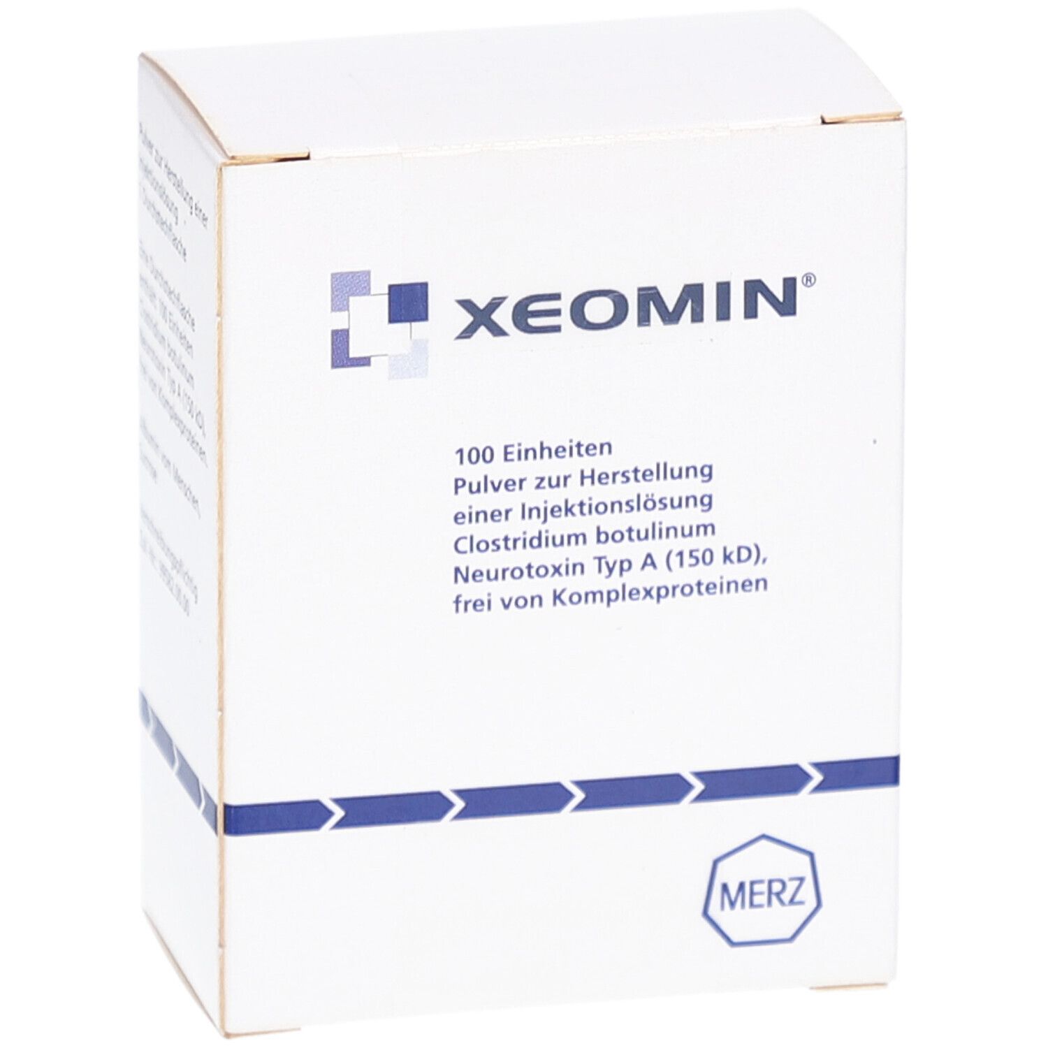 Weiße Schachtel mit XEOMIN-Logo und Text. Enthält 100 Einheiten Pulver zur Herstellung einer Injektionslösung. MERZ-Logo. Blaue Pfeile.