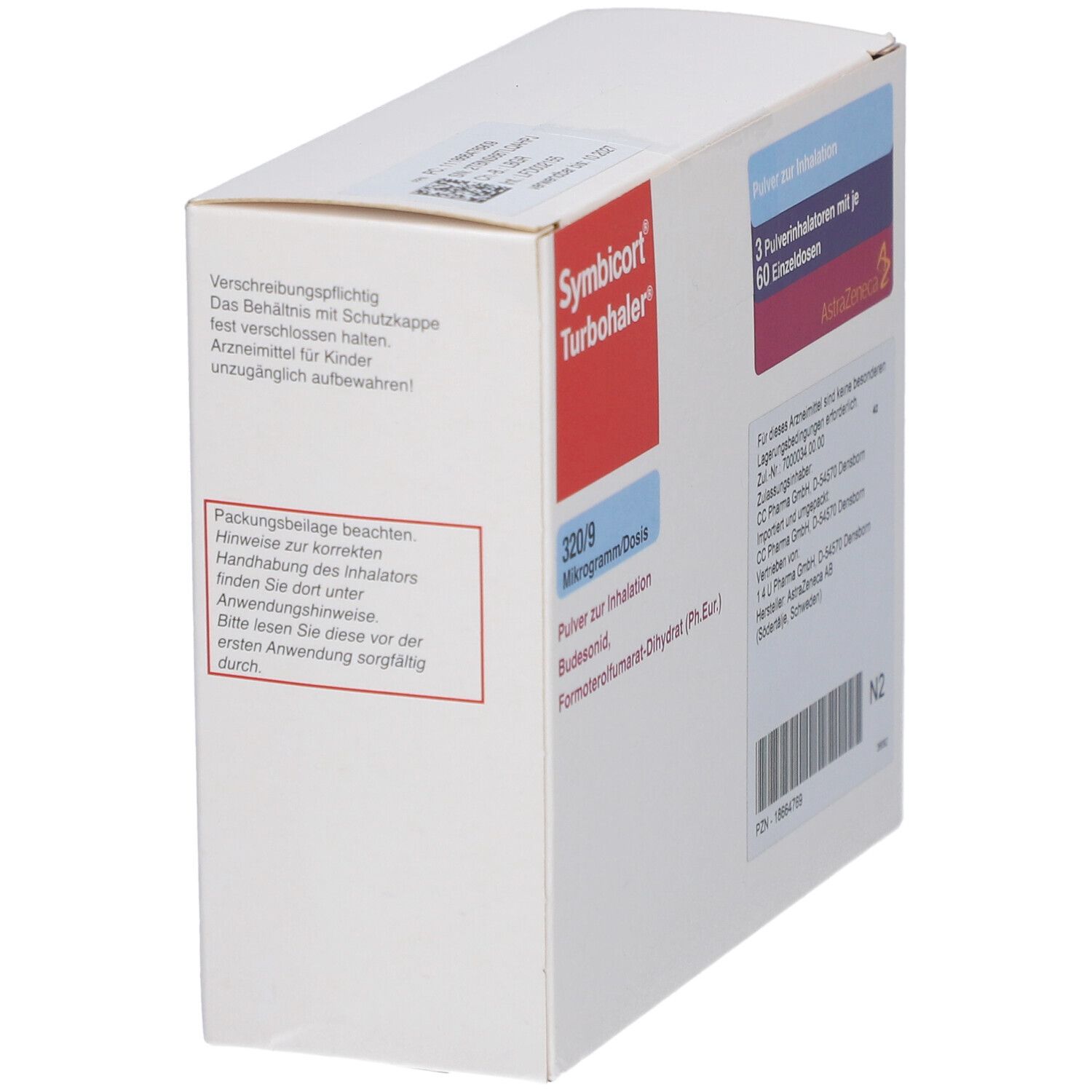 Weiße Schachtel, schräg von der Seite. Aufschrift: Symbicort Turbohaler, 320/9 Mikrogramm/Dosis, 3 Inhalatoren mit 60 Einzeldosen.