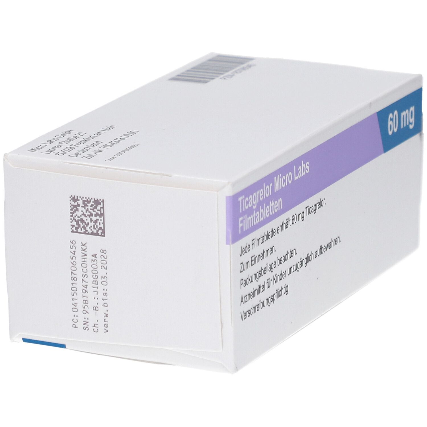 Weiße Schachtel mit lila und blauem Streifen. Aufschrift: Ticagrelor Micro Labs Filmtabletten, 60 mg. Barcode und andere Codes.