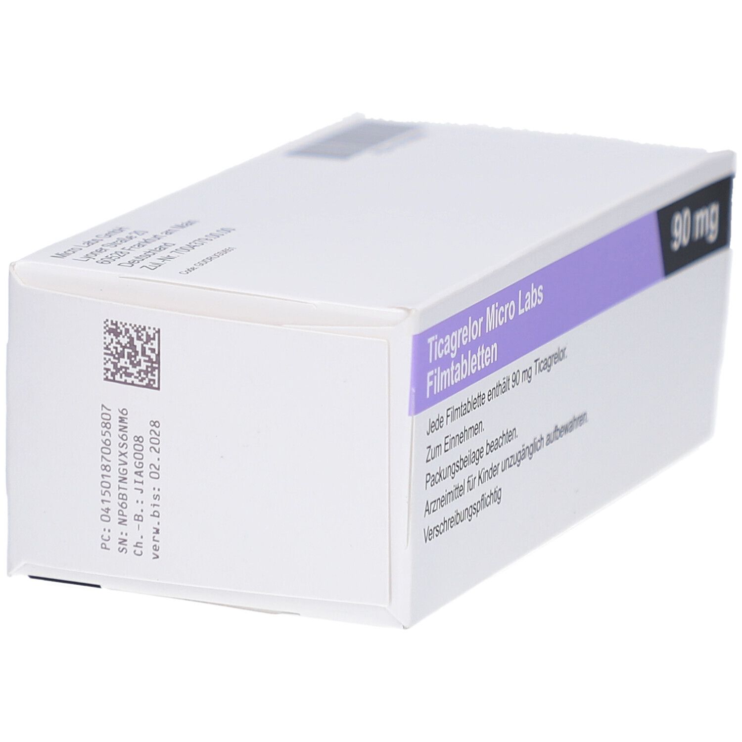 Schachtel mit Ticagrelor Micro Labs 90 mg Filmtabletten. Text auf der Schachtel. Aufschrift: 90 mg. Lila und schwarze Akzente.