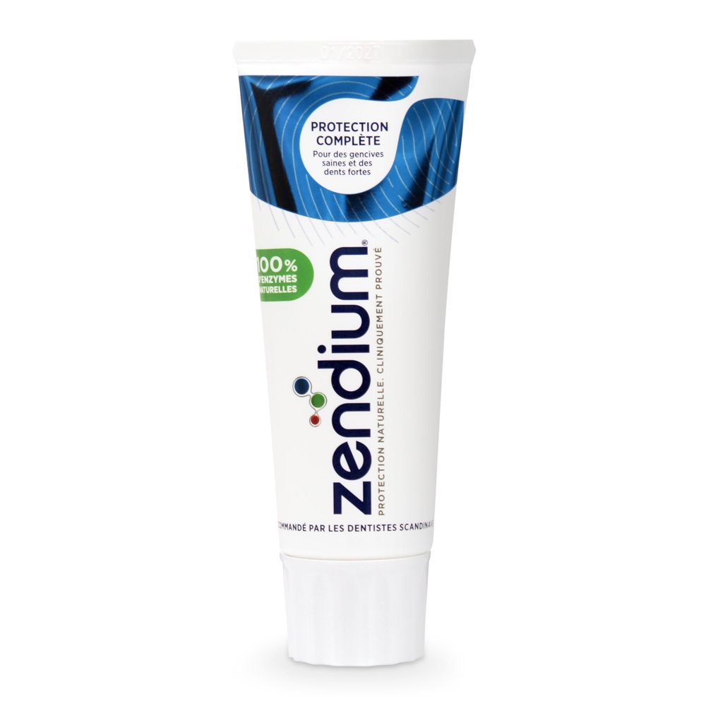 Zahnpasta-Tube, weiß mit blauem Akzent. Text: PROTECTION COMPLETE, Zendium, 100% natürliche Enzyme. Von skandinavischen Zahnärzten empfohlen.