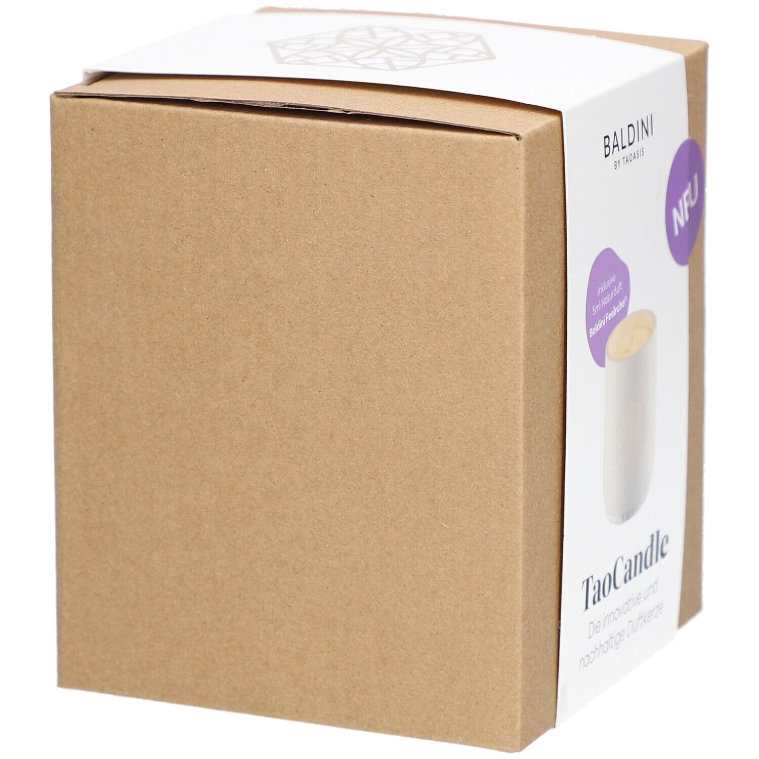 Kartonverpackung mit TaoCandle. Aufkleber mit Produktname, Marke Baldini und dem Hinweis "NEU".