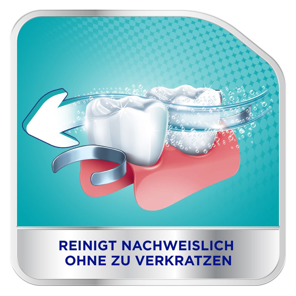 Grafische Darstellung: Zahnprothese wird gereinigt. Pfeil zeigt Reinigungswirkung. Text: Reinigt nachweislich ohne zu verkratzen.
