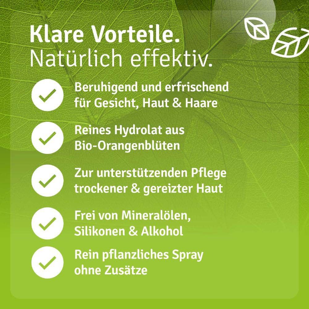 Produktflasche mit Text: Klare Vorteile. Natürlich effektiv. Beruhigend, erfrischend, für Gesicht, Haut & Haare. Reines Hydrolat. Ohne Mineralöle, Silikone & Alkohol.